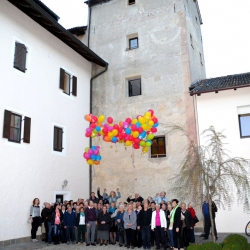 site:img/bilder/fotoalbum/200 Mitglieder 200 Luftballone 200 balloncini/DSC_7115.jpg