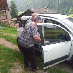 site:img/Begleitung in die Tagespflege/20160708_080320.jpg