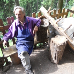 site:img/Besuch auf einen entlegenen Hof/Trafoier-Otto.JPG